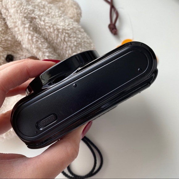 COPY - Fujifilm instax mini instant camera, film and case - Picture 9 of 12